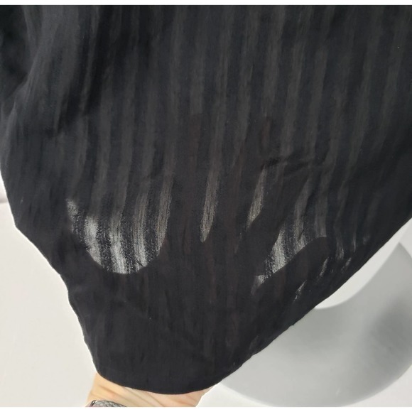 Halogen Blouse ~ Black Long Sleeve with Front Tuxedo Pleats ~ Size Large - Picture 5 of 7